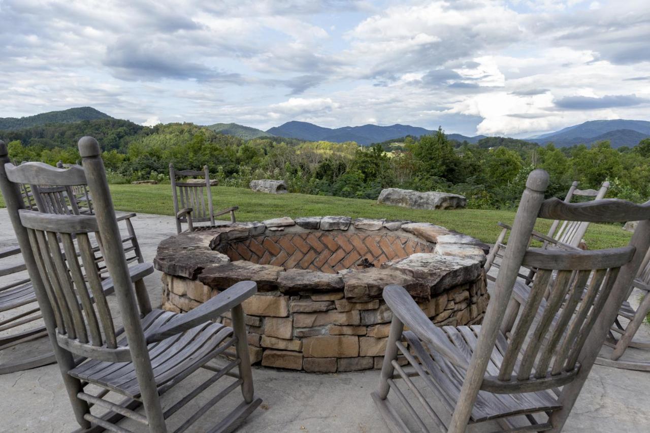 Modern Cades Cove Condo W Community Pool Townsend Exterior foto